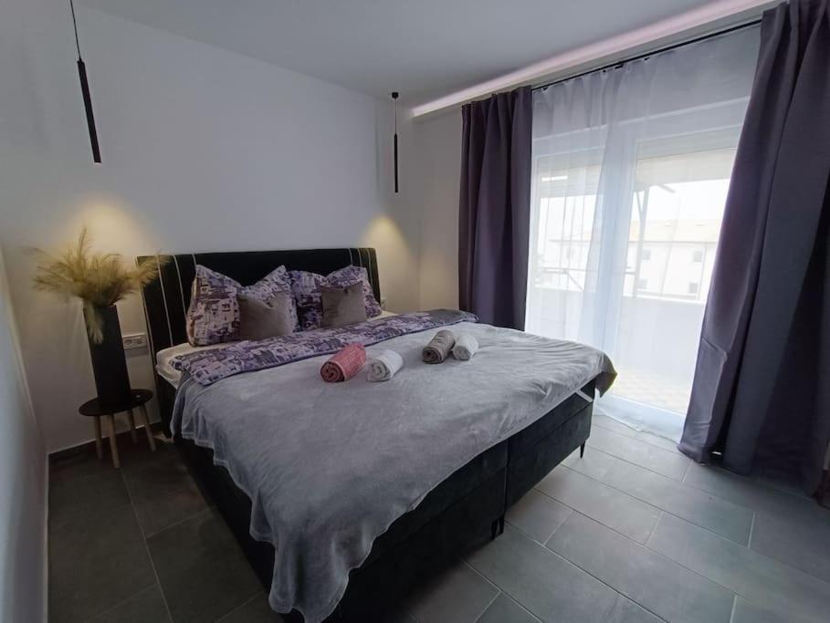 Meraki - Hot Tub Apartment *
