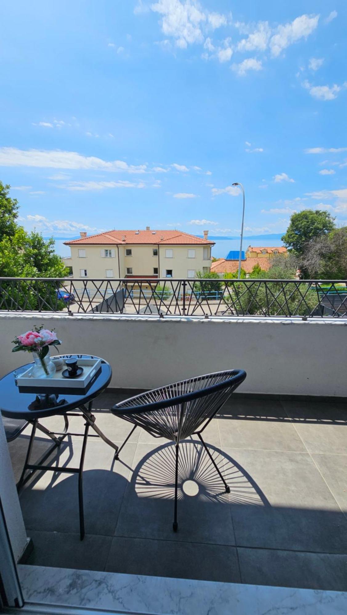Meraki - Hot Tub Apartment